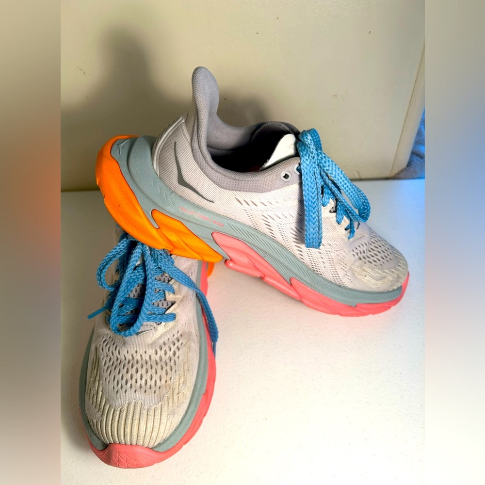 Hoka One Clifton Edge